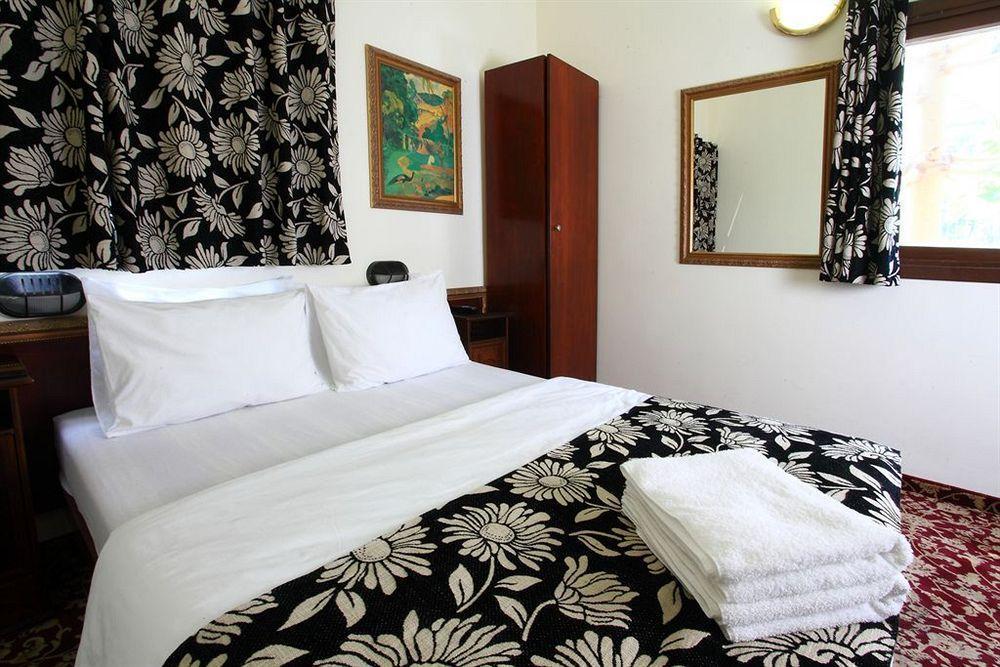 Galileo Hotel Tel Awiw Zewnętrze zdjęcie