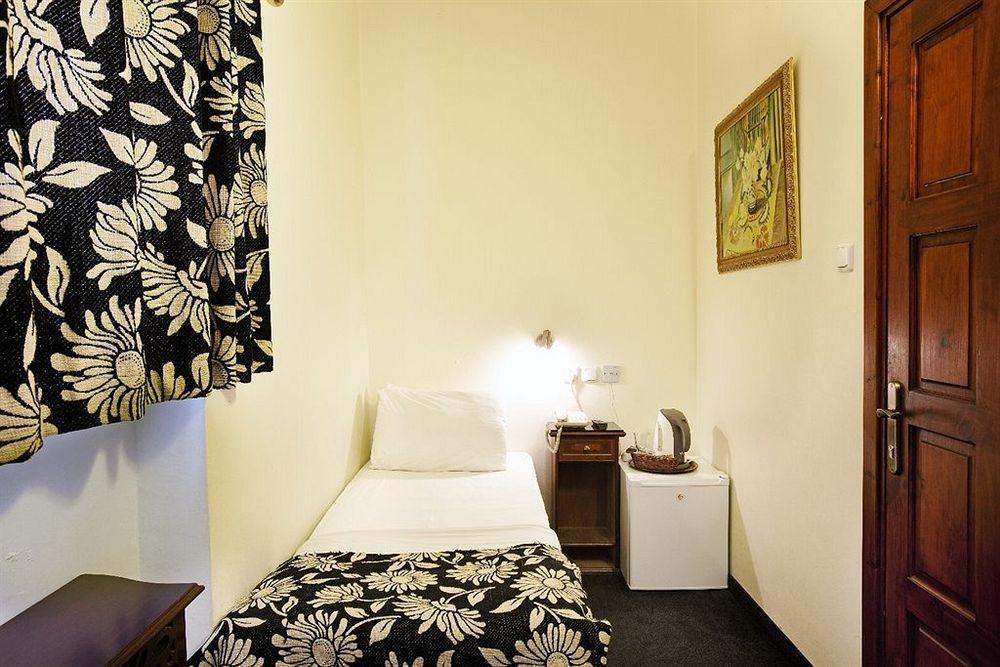 Galileo Hotel Tel Awiw Zewnętrze zdjęcie